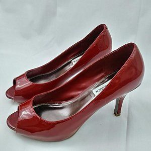 Steve Madden Pyper Red Patent Leather Pumps Size:6